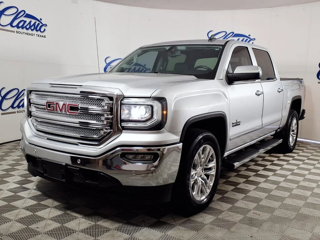 Used 2018 QUICKSILVER METALLIC GMC SLT image 6