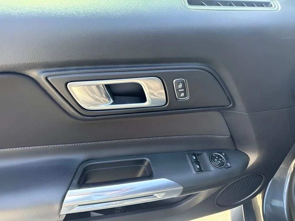 Used 2019 Gray Ford GT image 15
