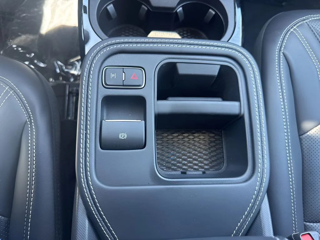 Used 2025 Beige Ford Premium image 21