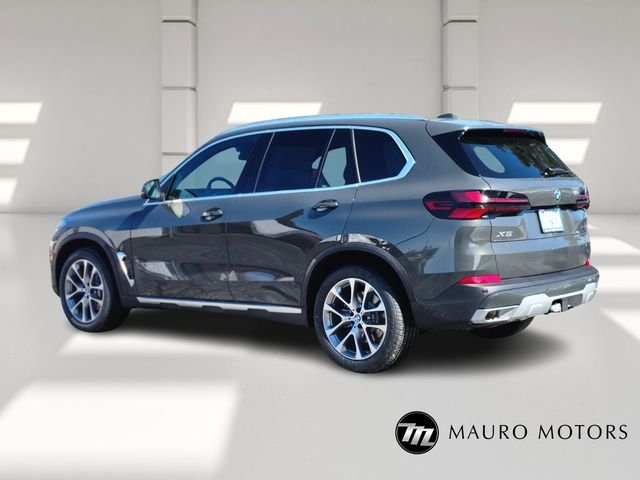 New 2026 Gray BMW xDrive40i image 5
