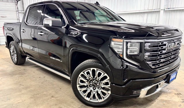 Used 2026 Black GMC Denali Ultimate image 1