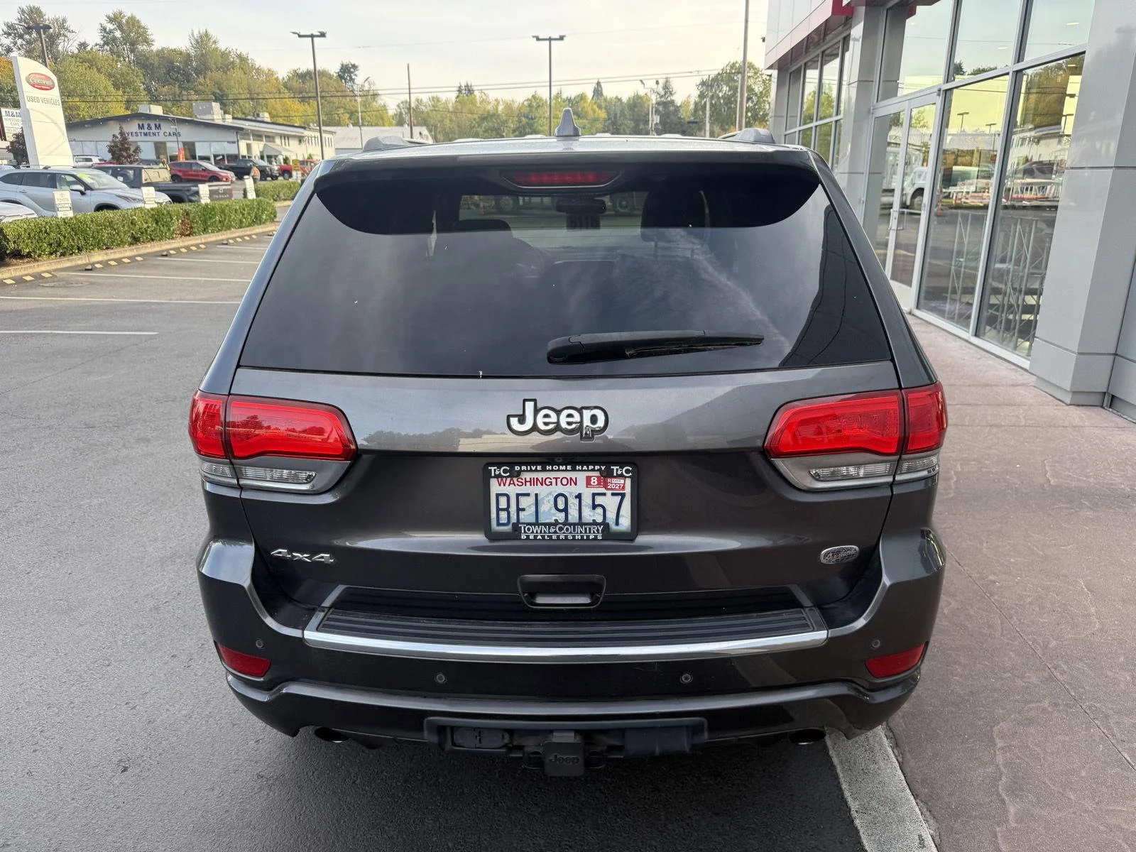 Used 2014 Granite Crystal Metallic Clearcoat Jeep Overland image 4