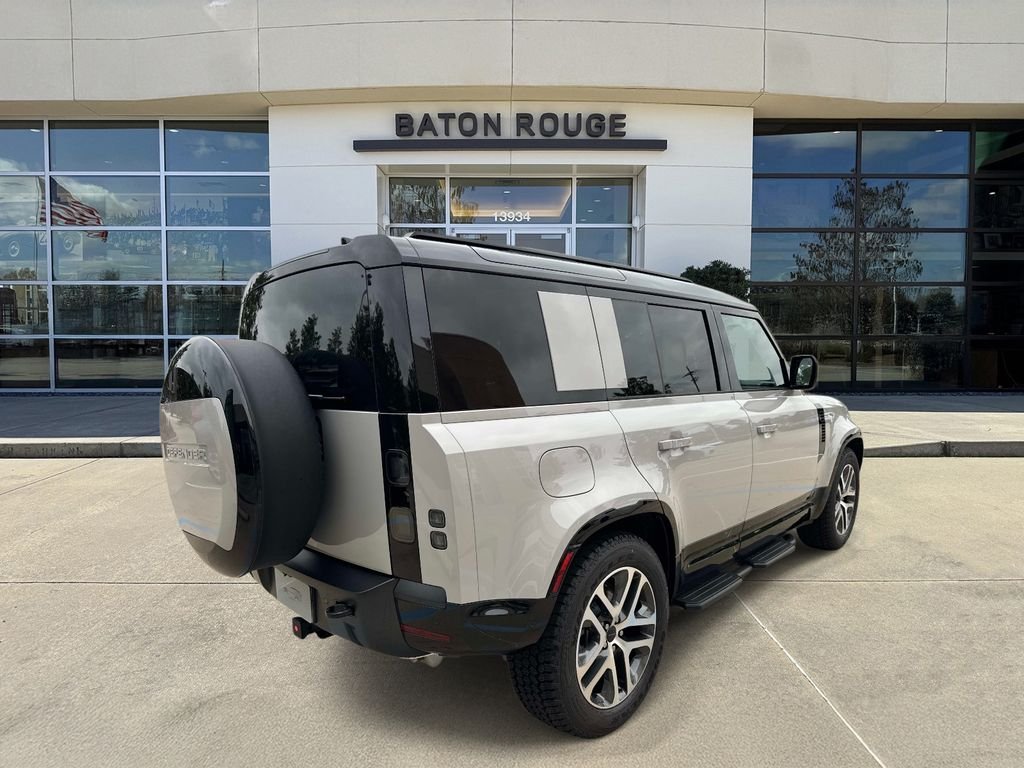 New 2026 Borasco Grey Land Rover X-Dynamic SE image 3
