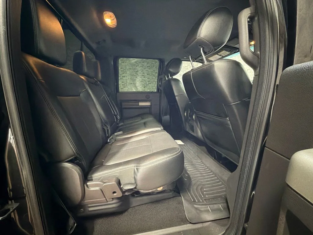 Used 2015 Tuxedo Black Metallic Ford Lariat image 12