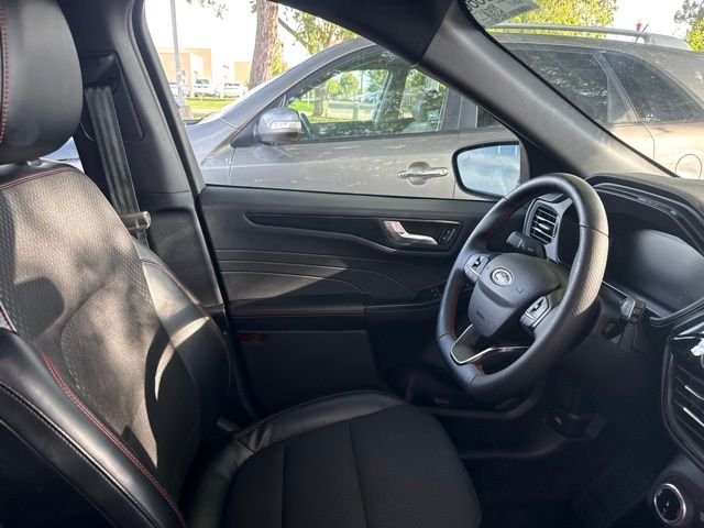 Used 2025 Gray Ford ST-Line image 4