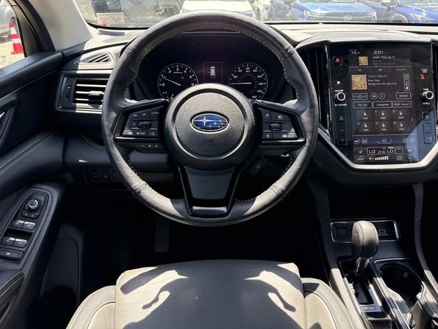 Used 2025 Silver Subaru Onyx Edition image 18