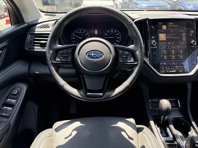Used 2025 Silver Subaru Onyx Edition image 18