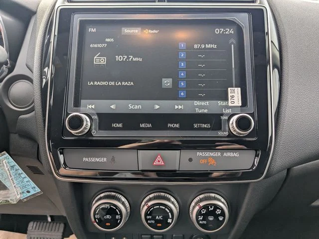 New 2027 Gray Mitsubishi 2.0 LE image 23