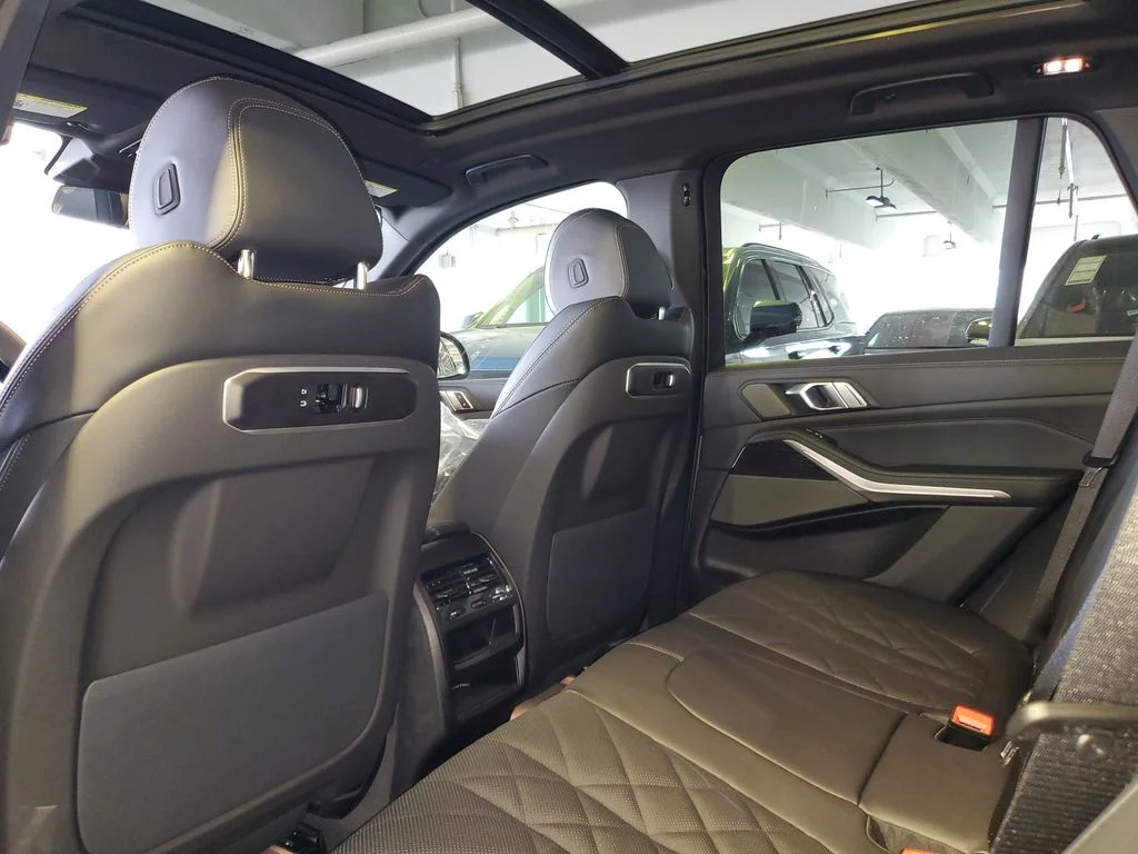 Used 2026 Gray BMW sDrive40i image 10