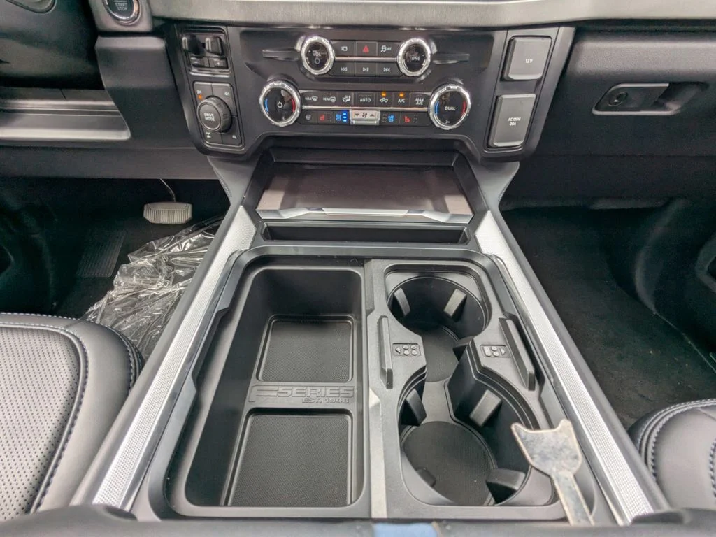 2026 Ford F-250 Super Duty Platinum - Photo 22
