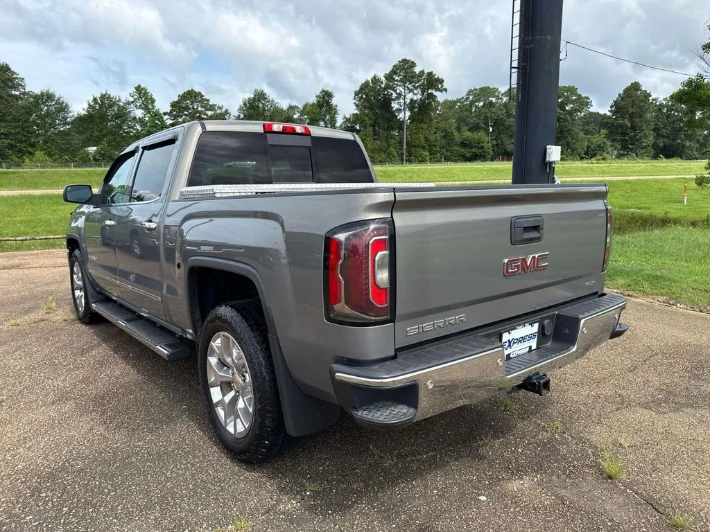 Used 2017 Gray GMC SLT image 12