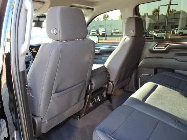 Used 2023 Onyx Black GMC Elevation image 13