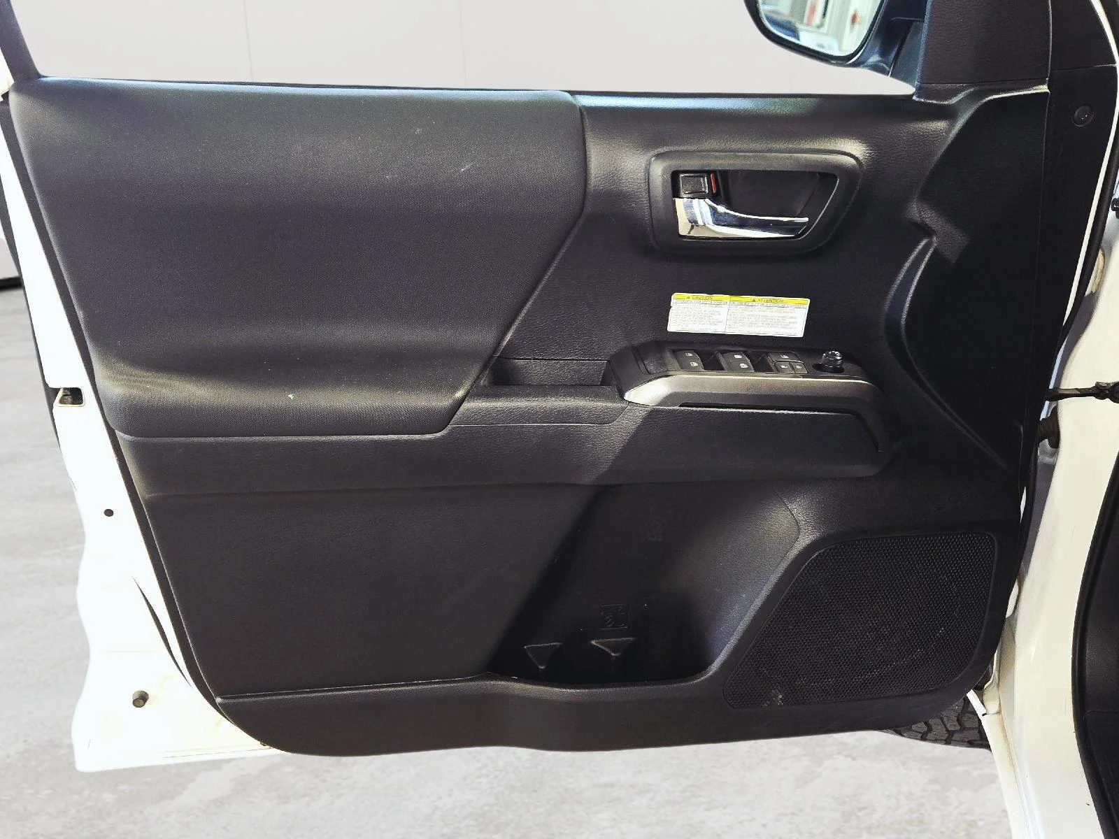 Used 2019 Super White Toyota TRD Off Road image 13