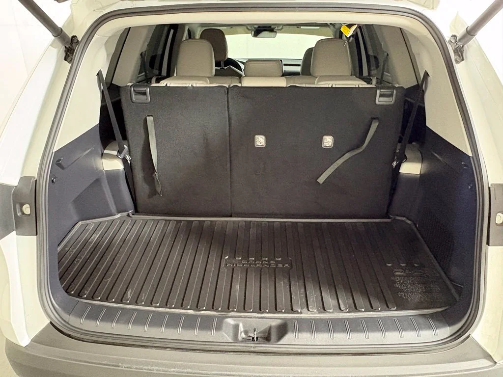 Used 2025 Beige Toyota XLE image 19