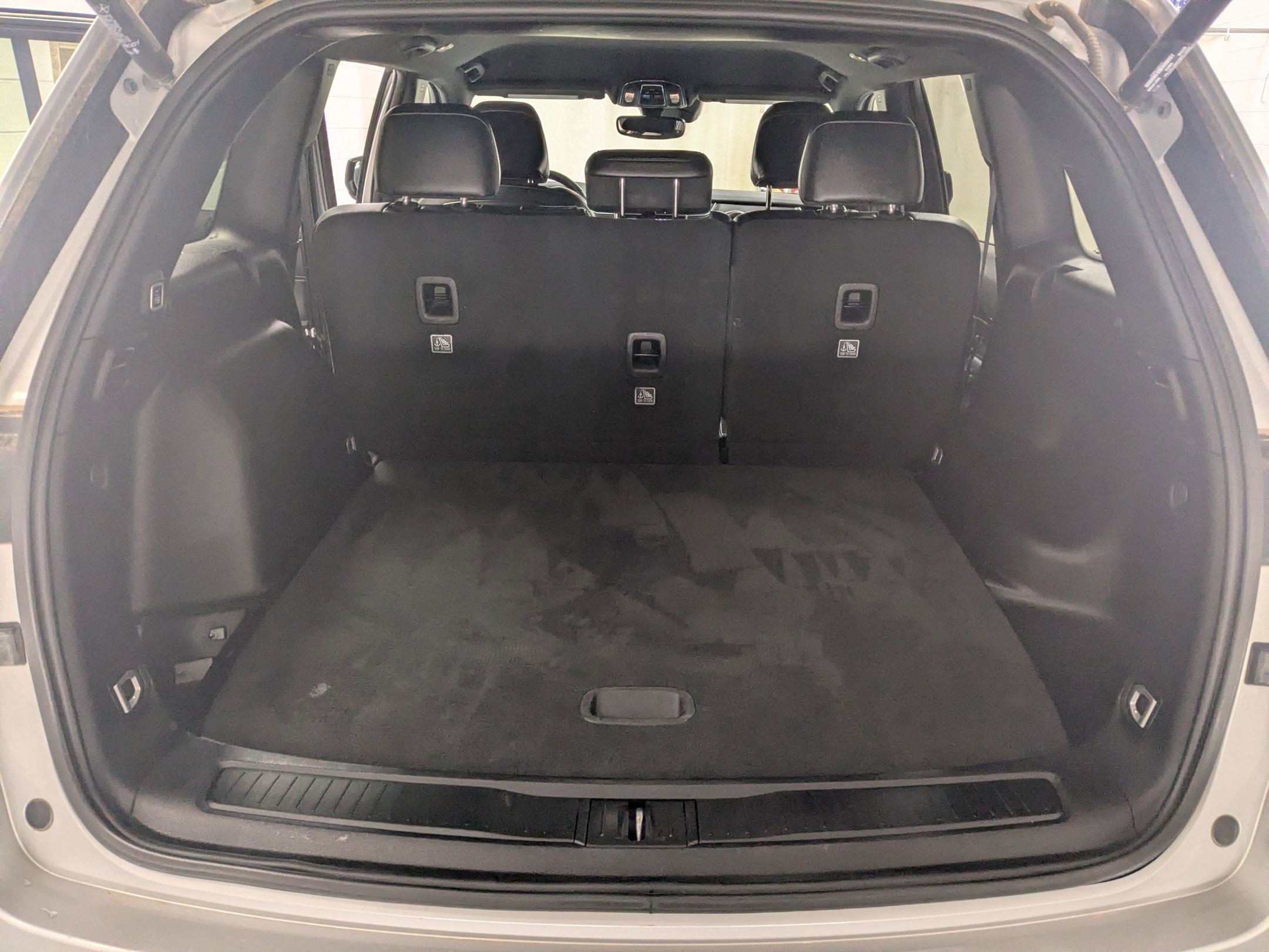 Certified Used 2024 Silver Zynith Jeep Altitude image 21
