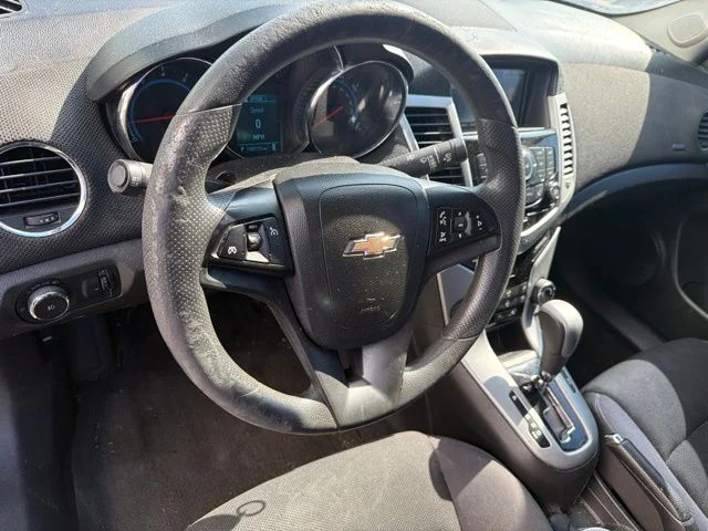 Used 2015 Gold Chevrolet 1LT image 11