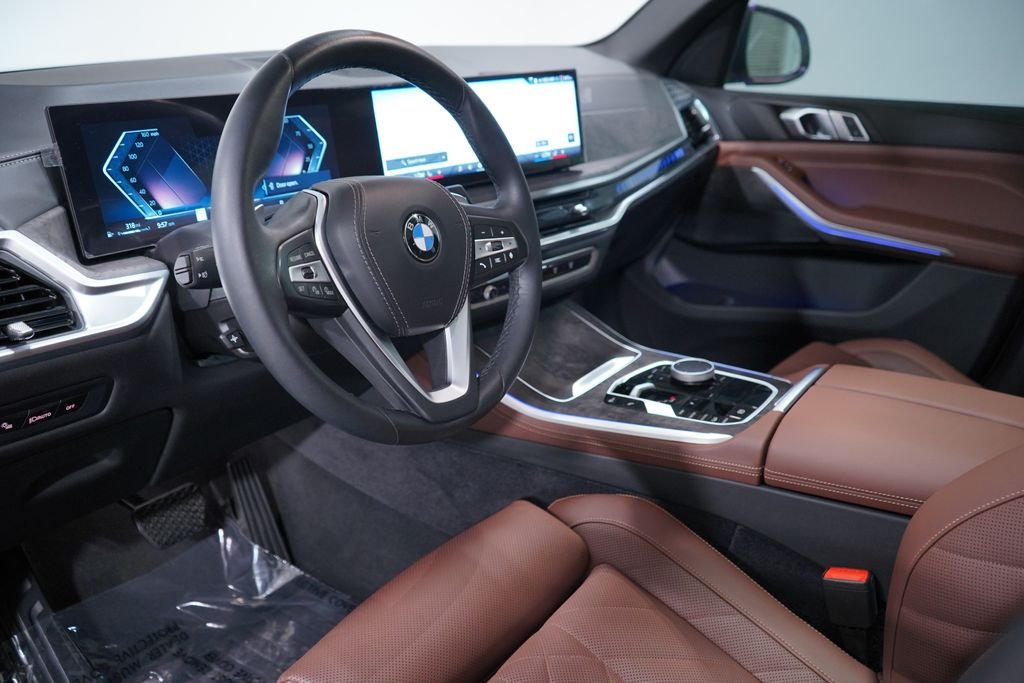Certified Used 2024 Alpine White BMW xDrive40i image 6