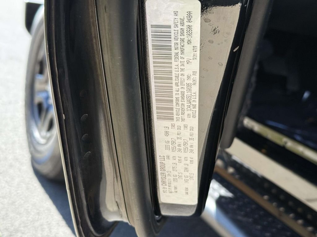 Used 2014 Black Jeep Sport image 32