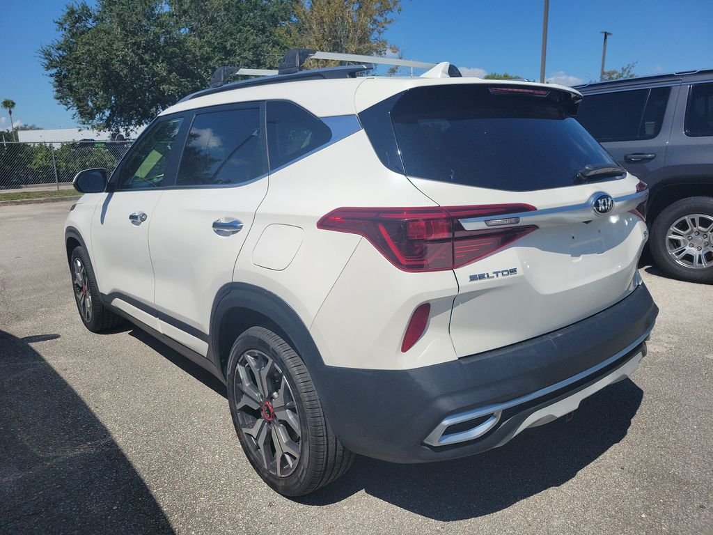 Used 2021 White Kia SX image 2