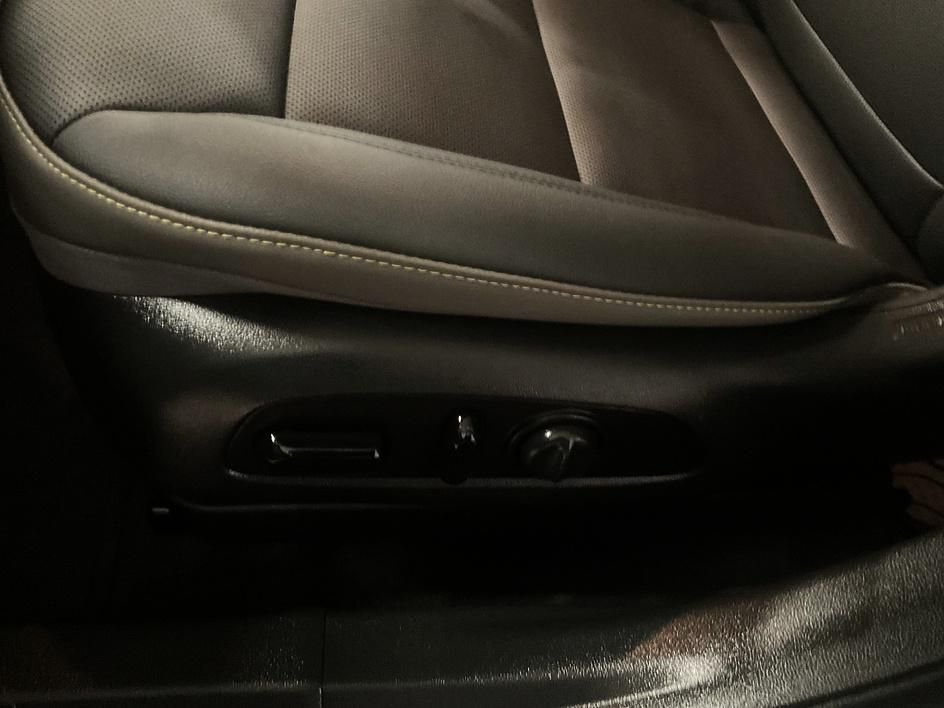 Used 2025 Green Chevrolet ACTIV image 16