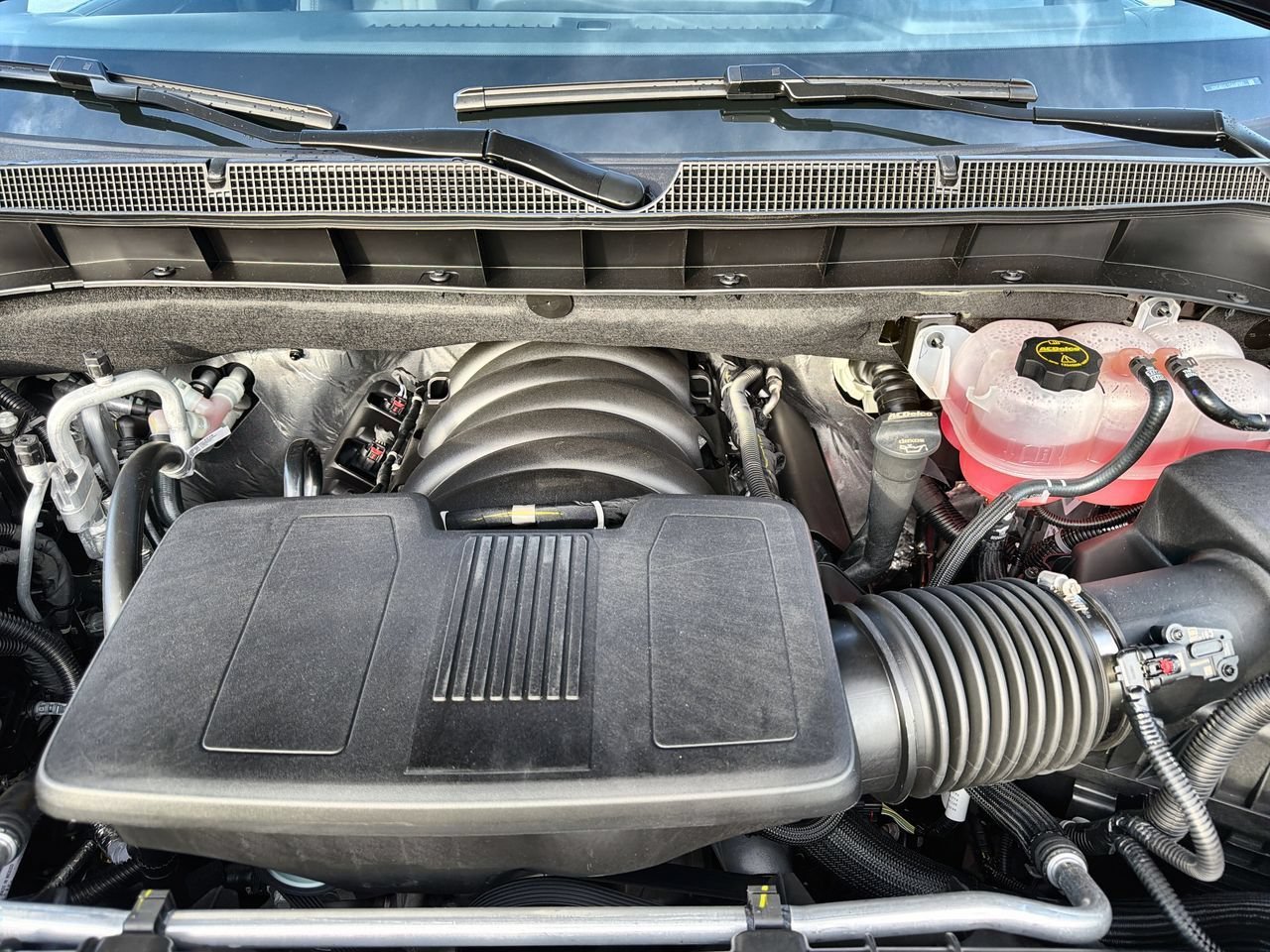 2026 Chevrolet Suburban High Country - Photo 25