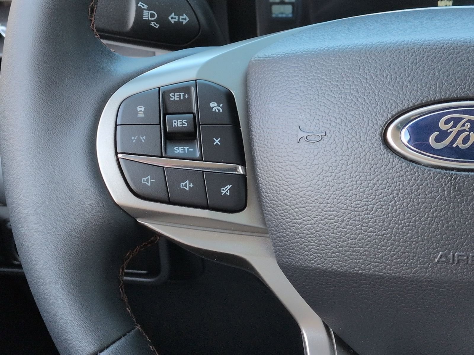 2026 Ford Explorer Active - Photo 24