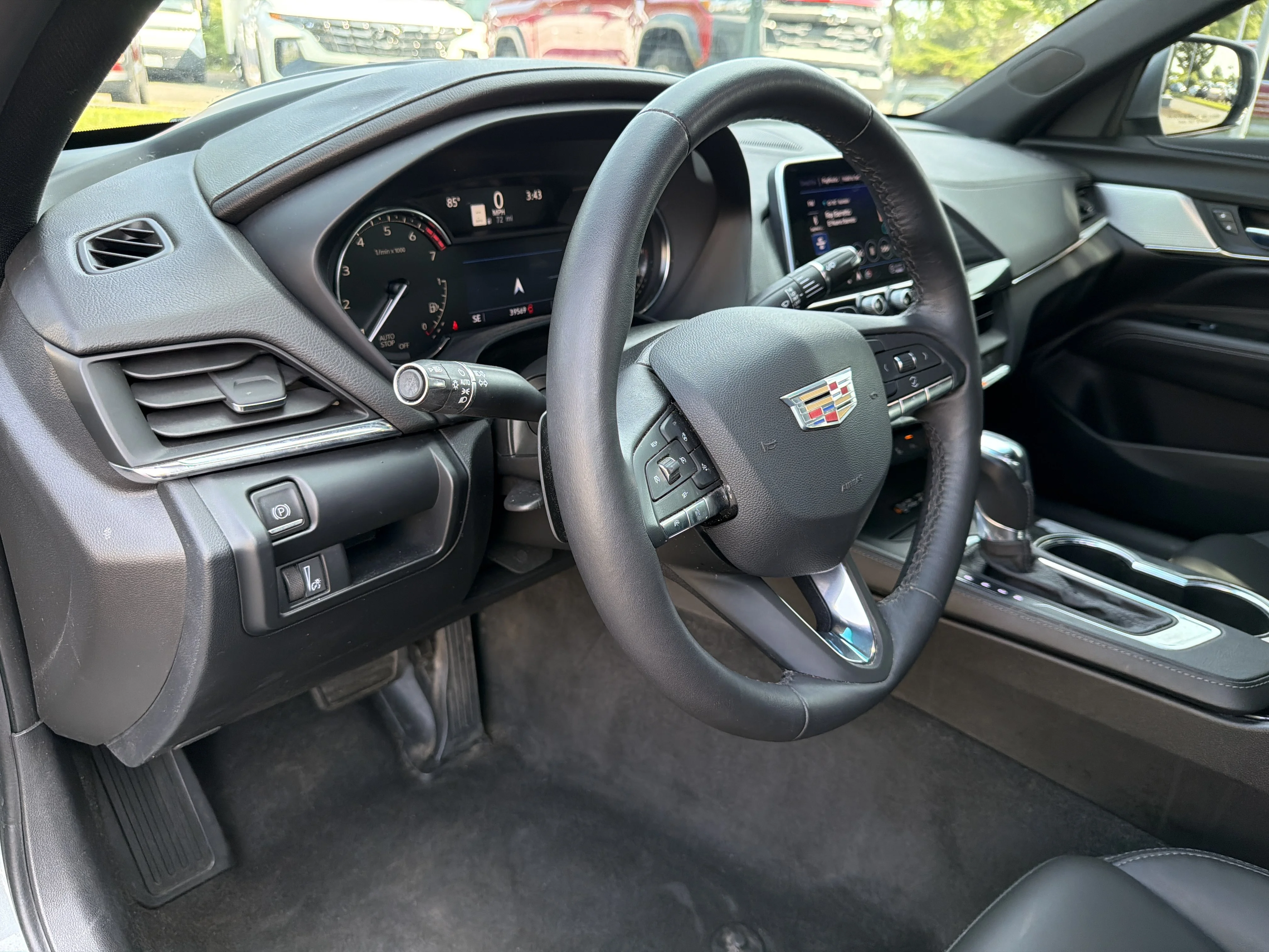 Used 2023 Argent Silver Metallic Cadillac Luxury image 22