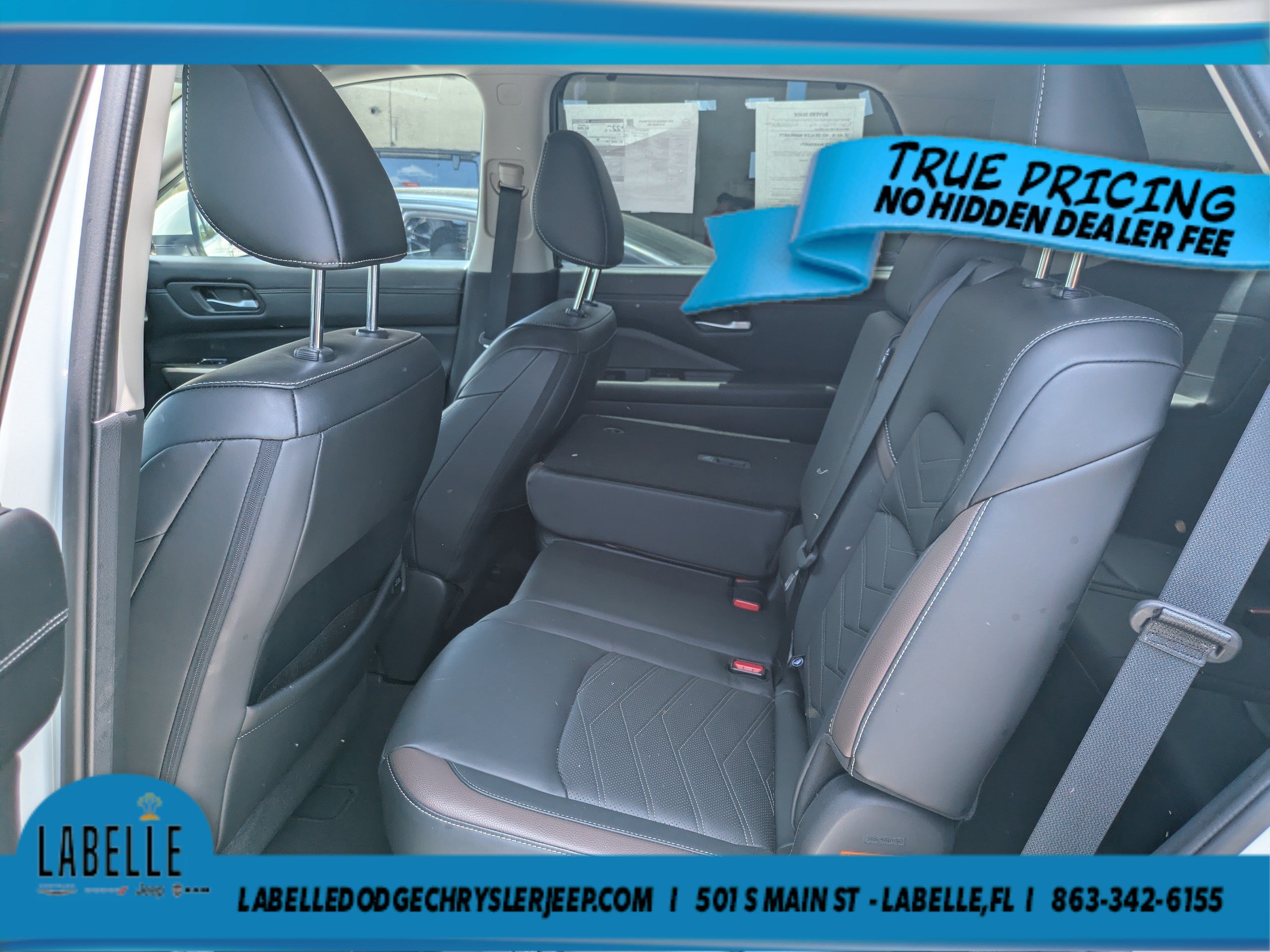 Used 2023 Pearl White Tricoat Nissan Platinum image 11