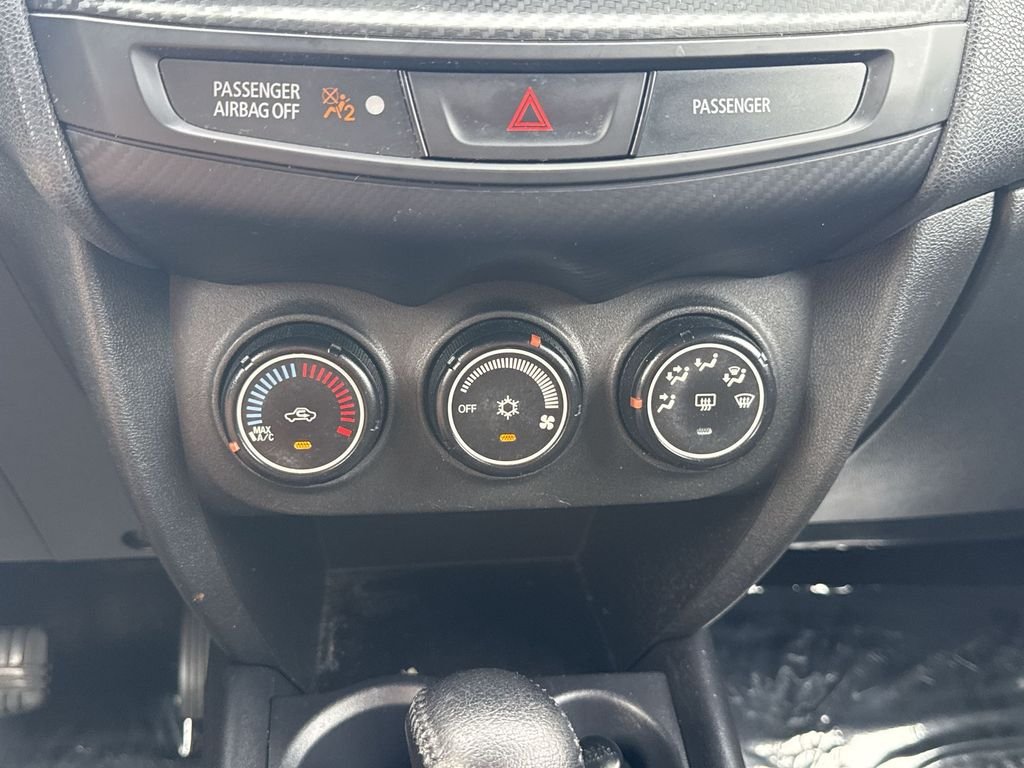 Used 2016  Mitsubishi ES image 17