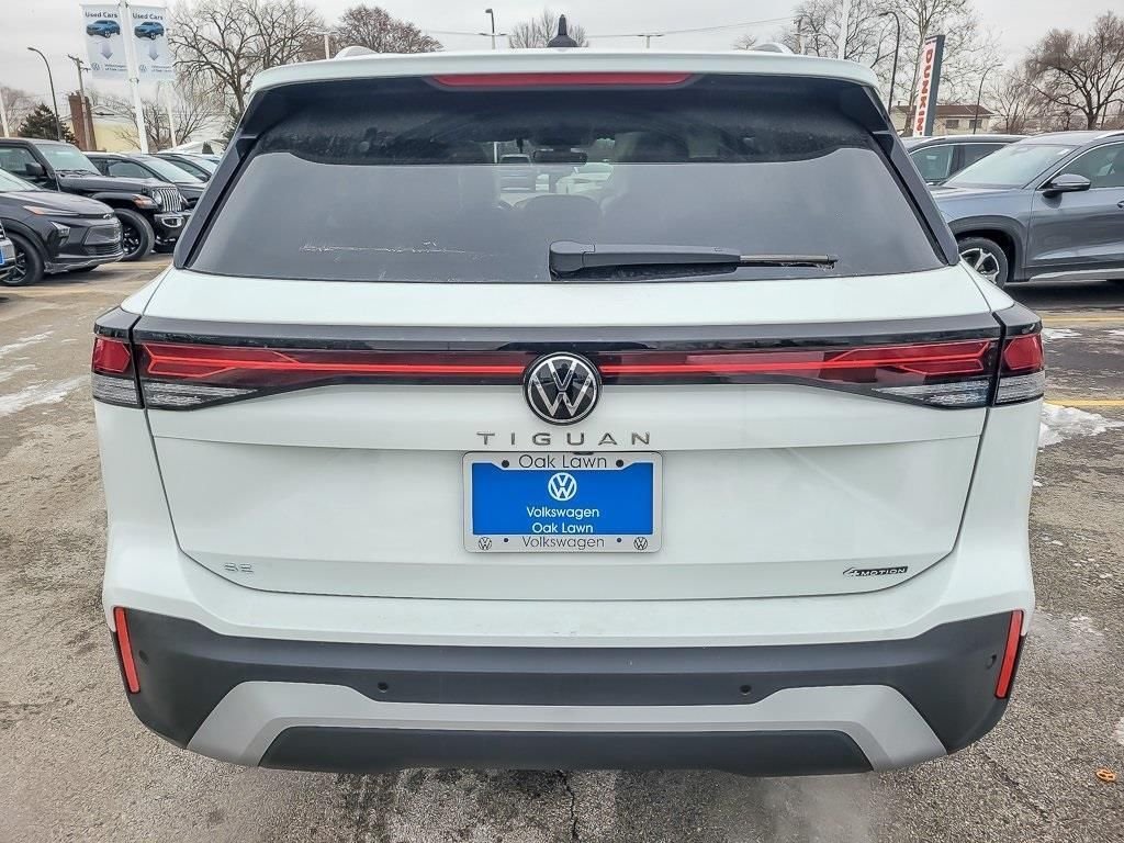New 2026 Pure White Volkswagen 2.0T SE image 4