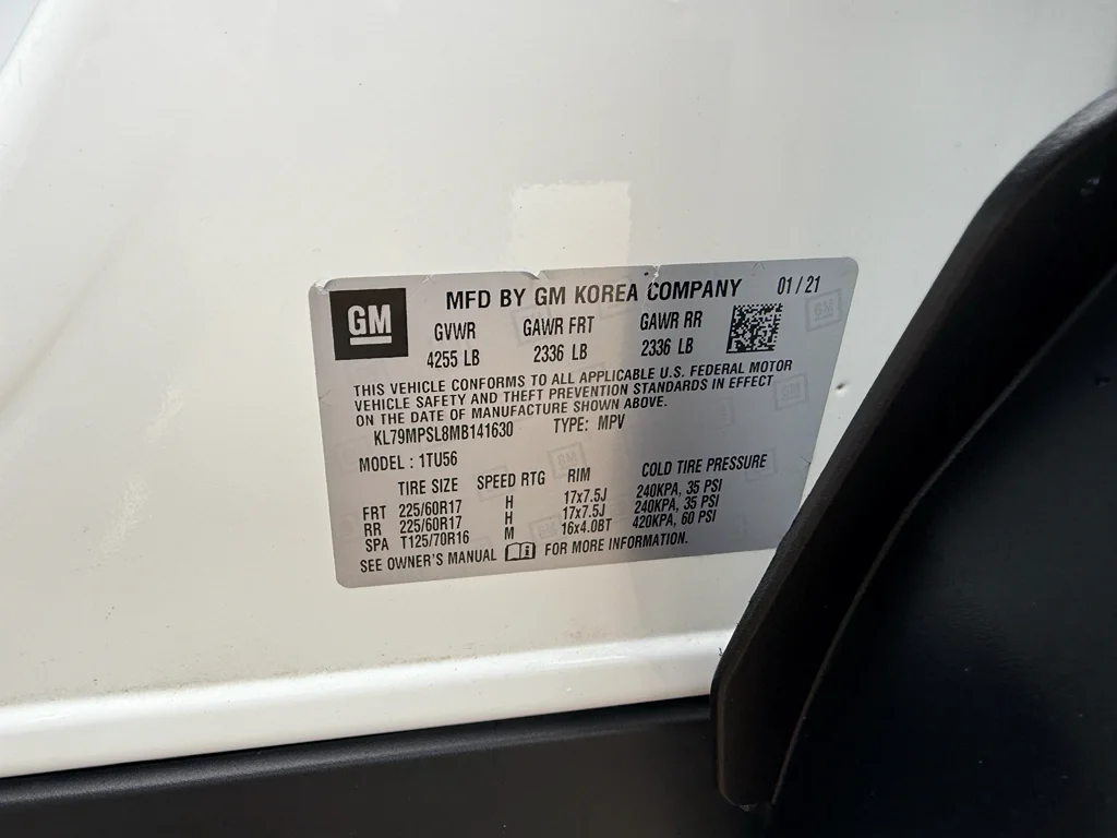 Used 2021 Summit White Chevrolet LT image 31