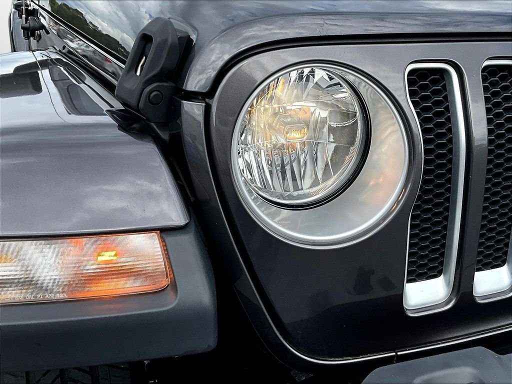 Used 2019 Gray Jeep Unlimited Sahara image 33