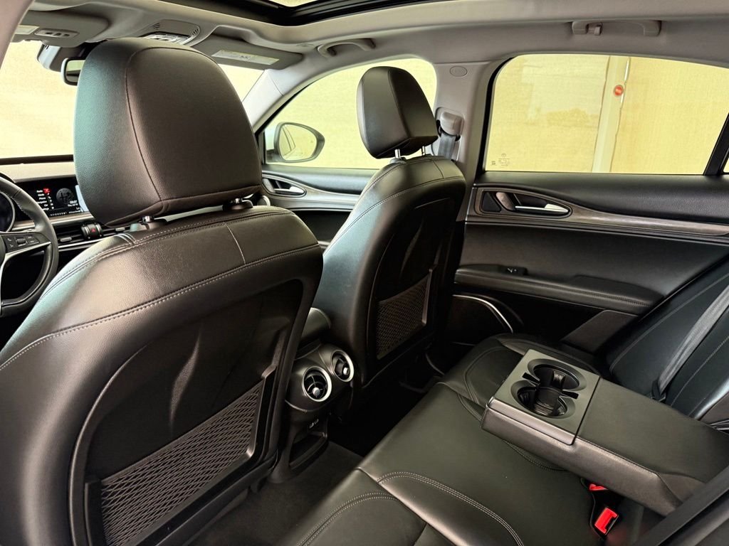 Used 2018 White Alfa Romeo Ti image 15