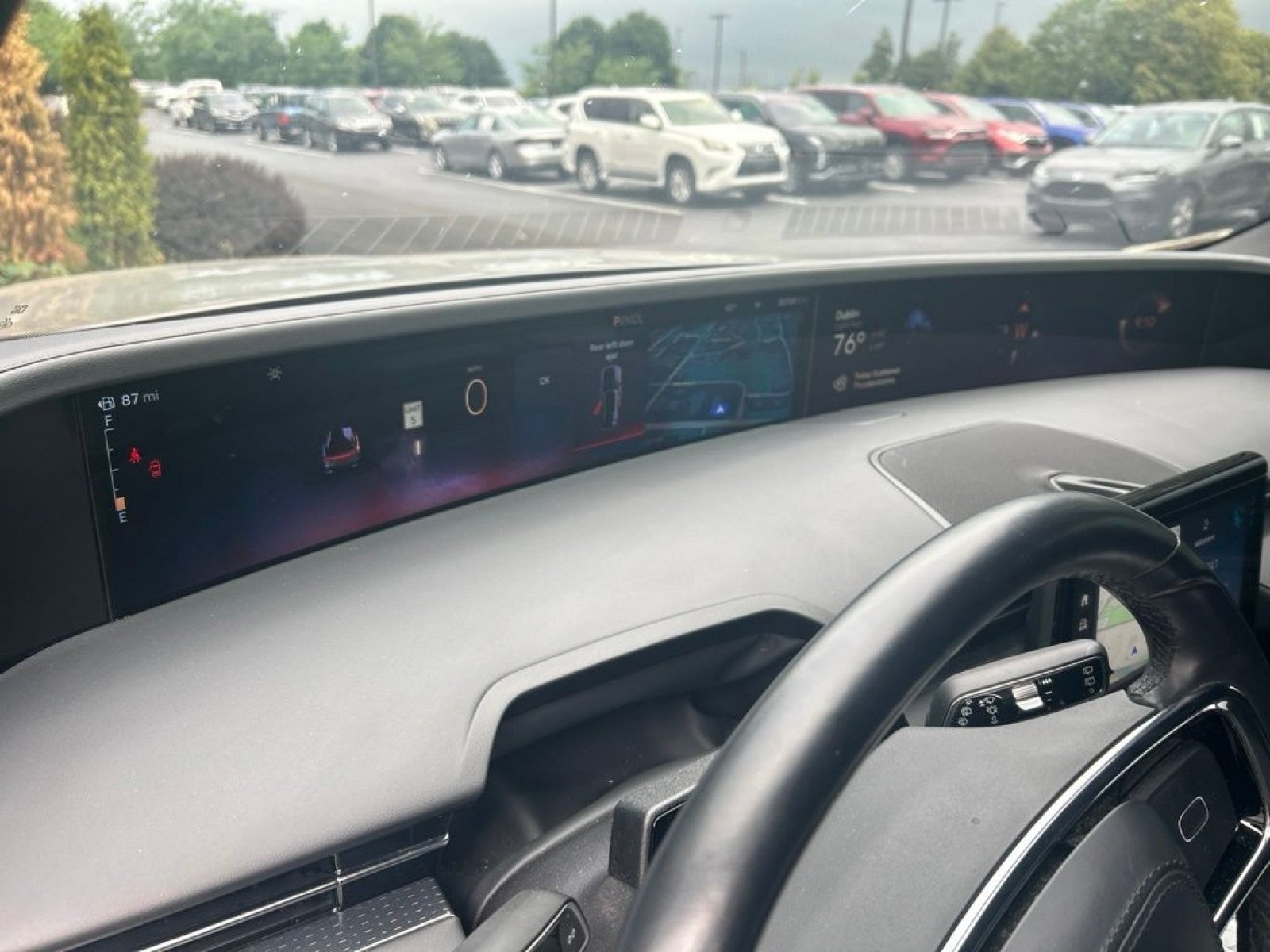 Used 2025 Gray Metallic Lincoln Reserve image 9