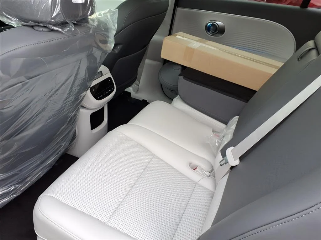 2026 Hyundai IONIQ 9 SEL - Photo 11