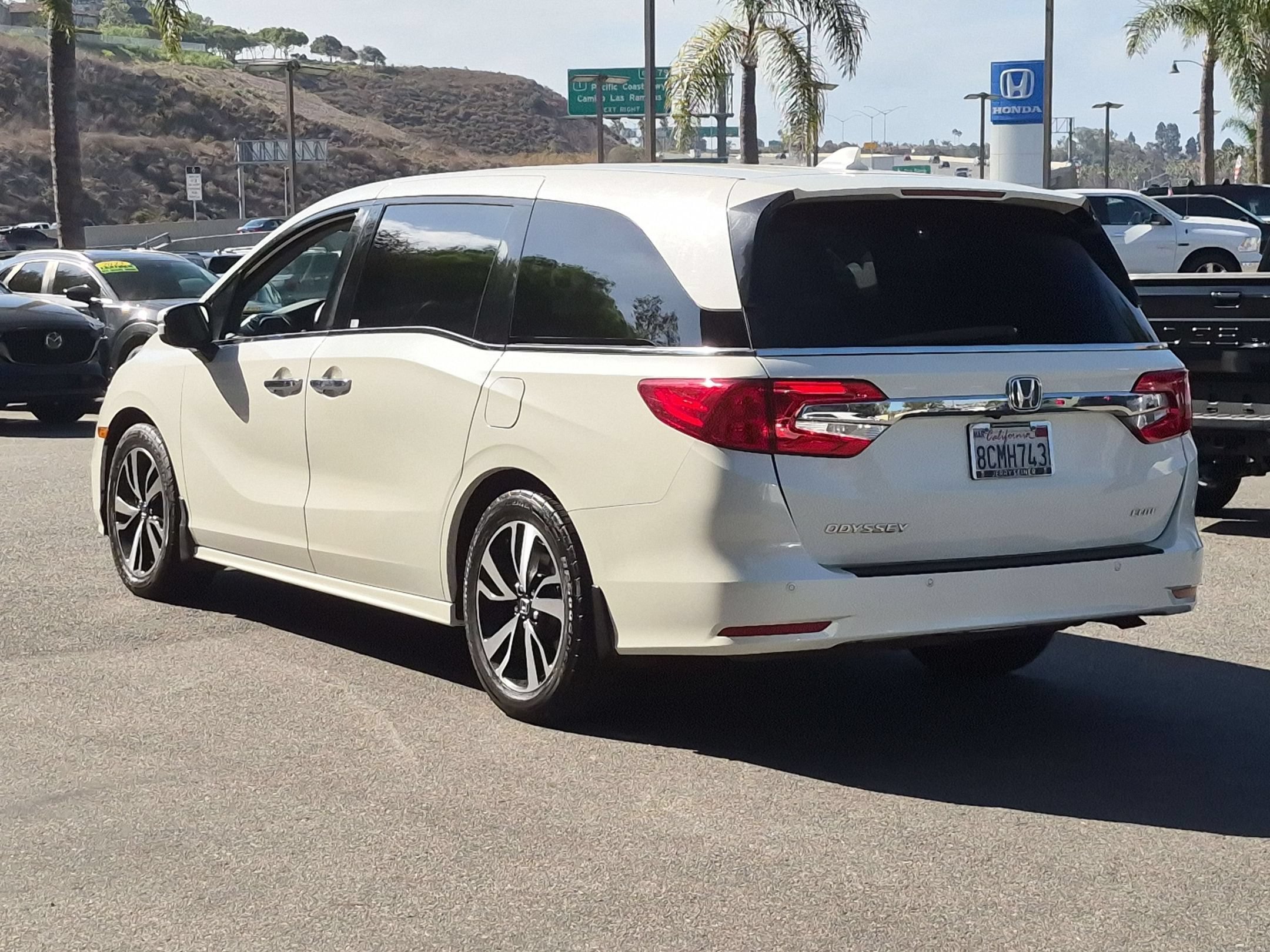 Used 2018 Diamond White Pearl Honda Elite image 3