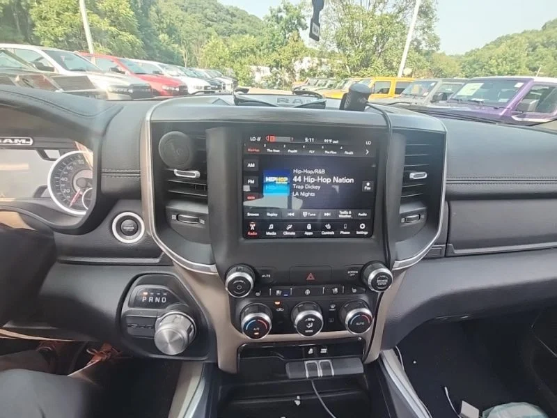 Used 2020 Silver Ram Laramie image 8
