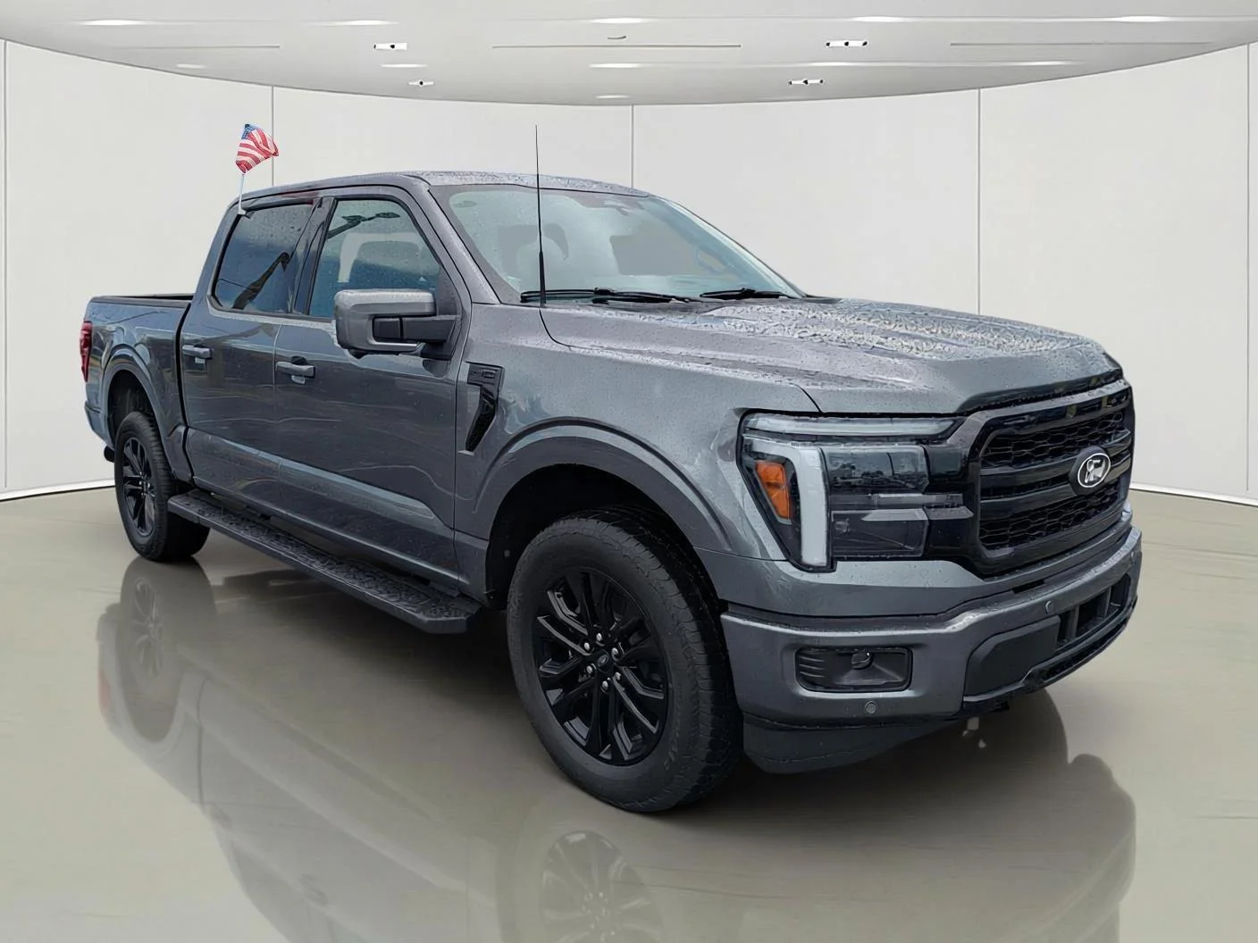 New 2026 Carbonized Gray Metallic Ford Lariat® image 3