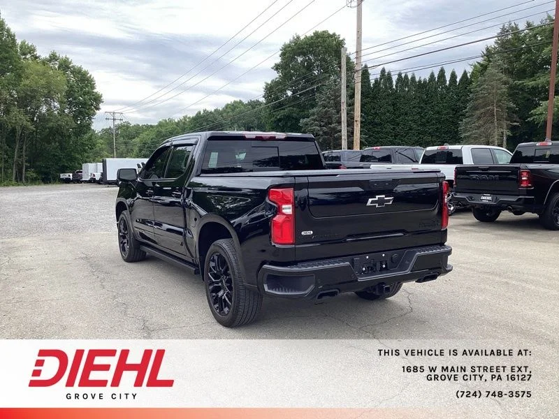 Used 2025 Black Chevrolet High Country image 5