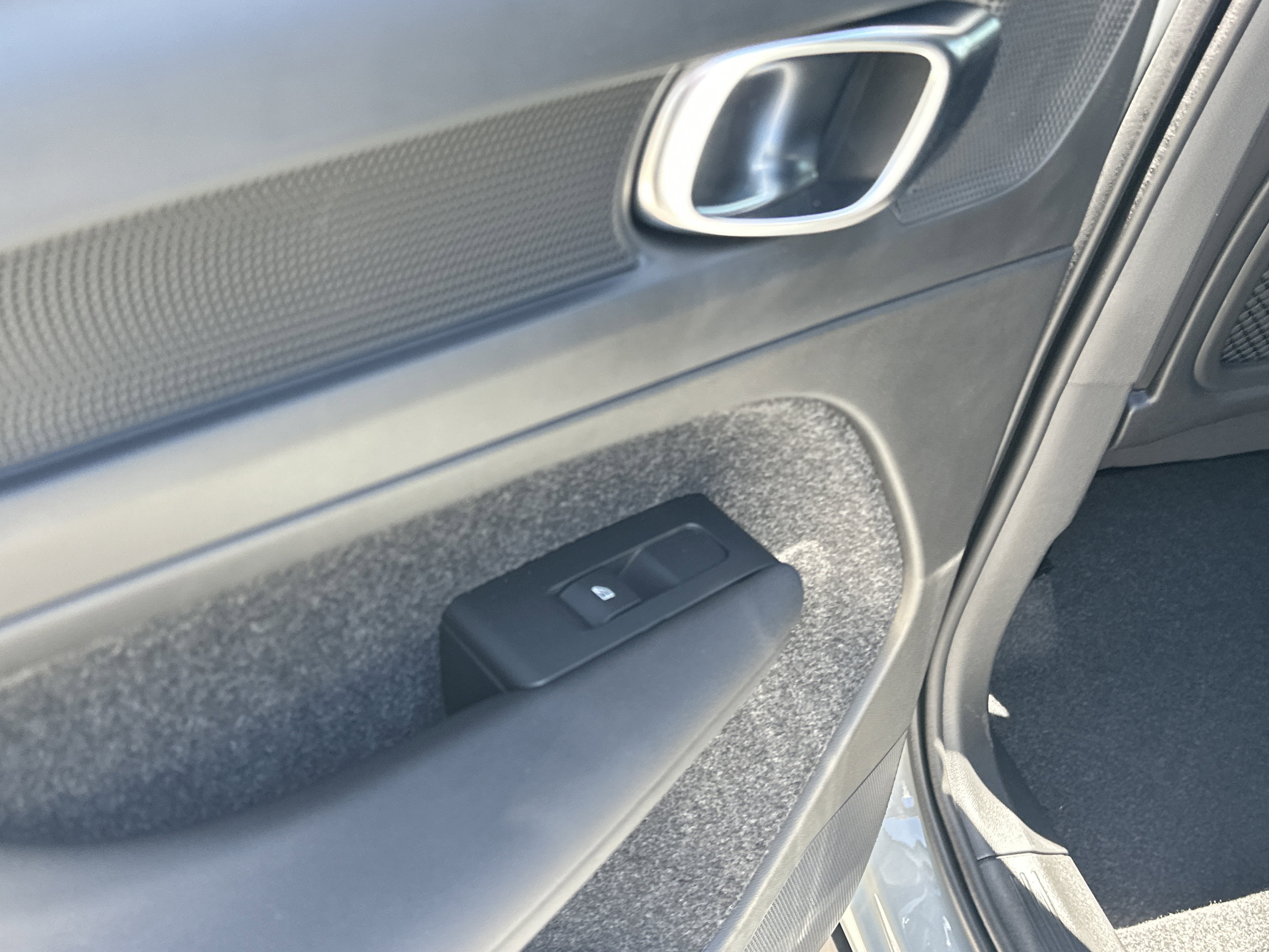 New 2026 Vapour Grey Volvo Ultra image 13