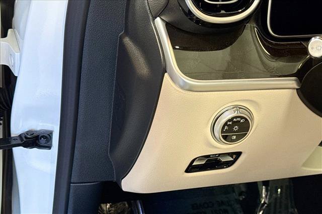 New 2026 Polar White Mercedes-Benz C 300 image 40