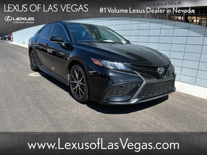 Used 2022 Midnight Black Metallic Toyota SE image 1