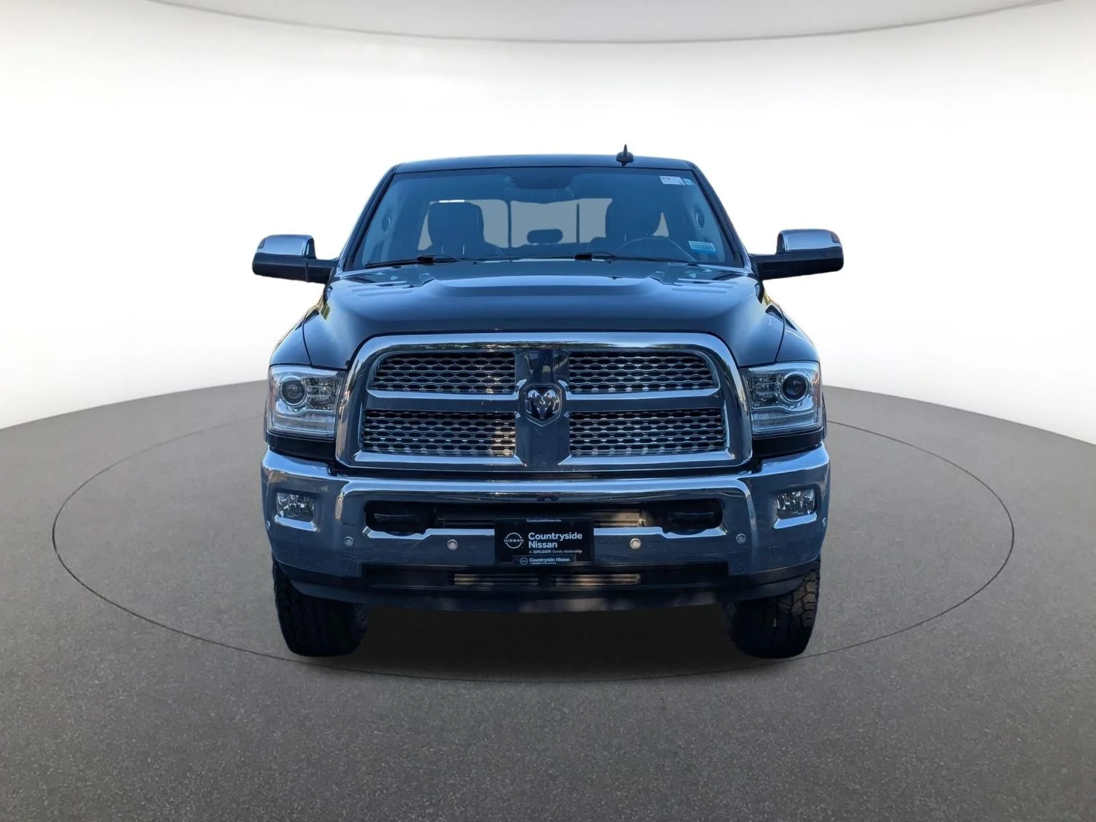 Used 2017 Brilliant Black Crystal Pearlcoat Ram Laramie image 2