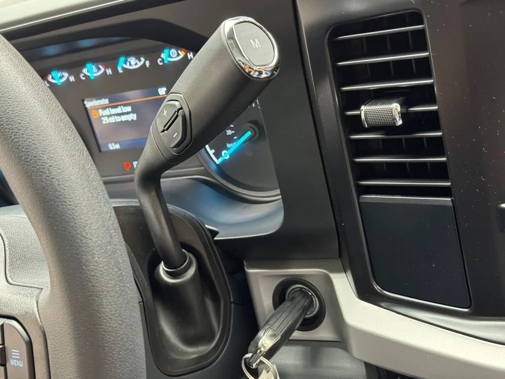 New 2027 Oxford White Ford F-250® XL image 24