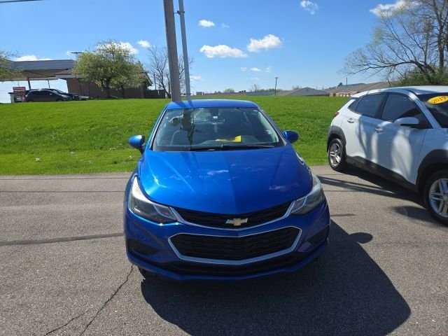 Used 2016 Chevrolet Cruze LT with VIN 1G1BE5SM9G7275660 for sale in Greenwood, IN