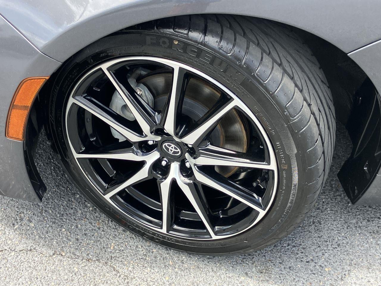 Used 2022 Gray (Pavement) Toyota Base image 9