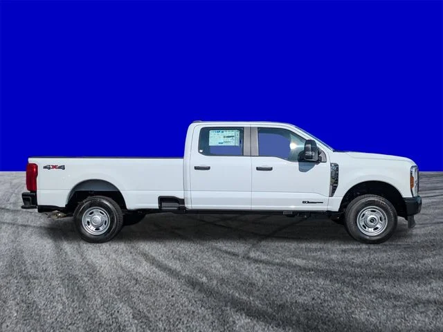 New 2026 Oxford White Ford F-250® XL image 3