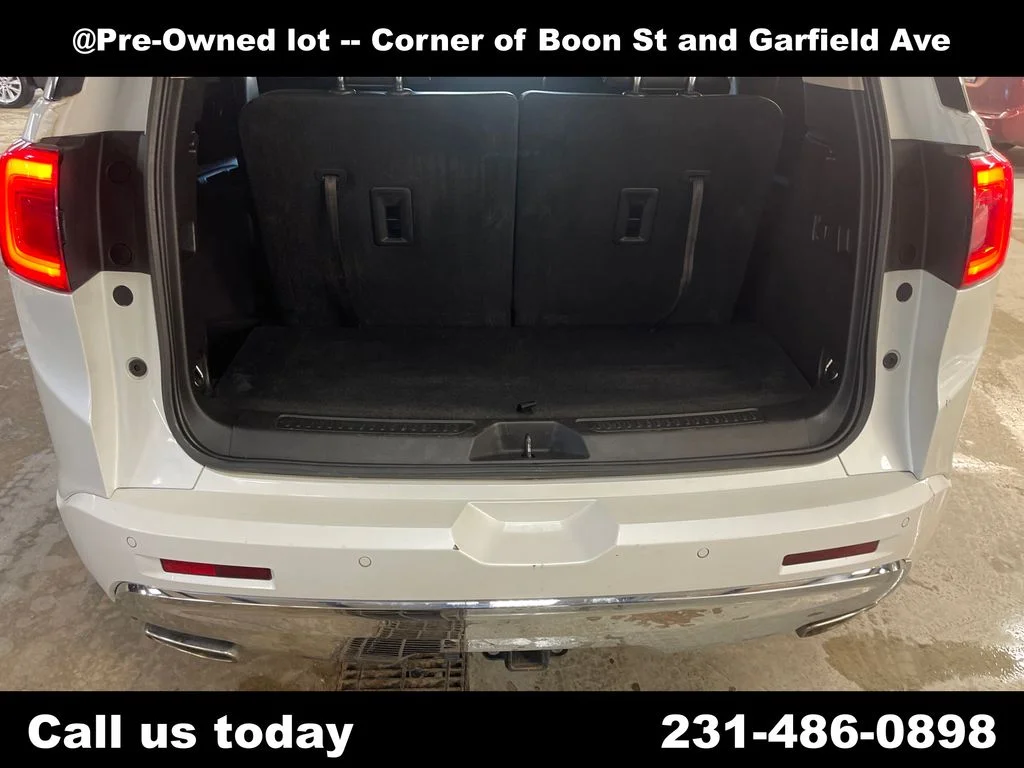 Used 2018 White GMC Denali image 28