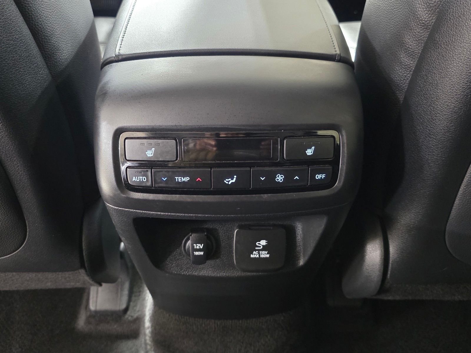 Used 2022 Hyper White Hyundai SEL image 17