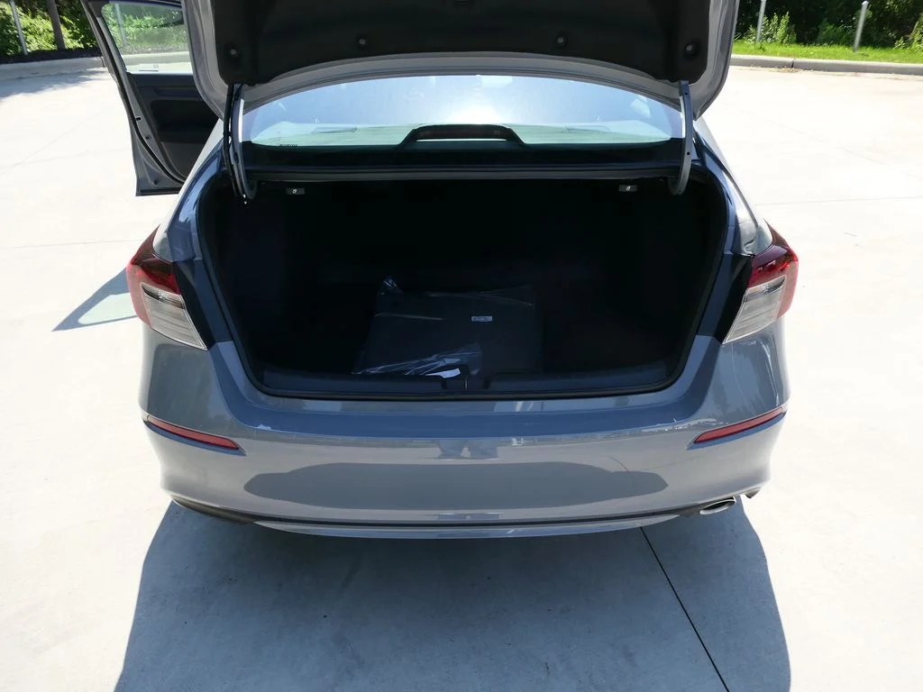 New 2026 Urban Gray Pearl Honda Sport image 33